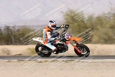 media/Dec-01-2025-Moto Forza (Mon) [[2daa91e15f]]/2-Intermediate Group/Session 3 (Turn 7 Inside Pans)/